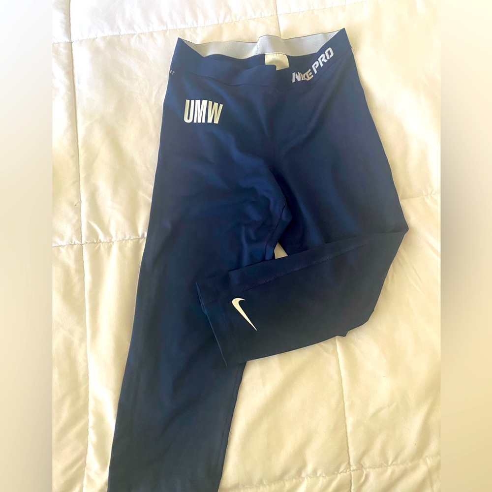 Nike pro